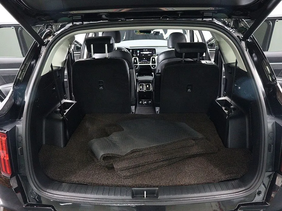 Kia Sorento — фото 9