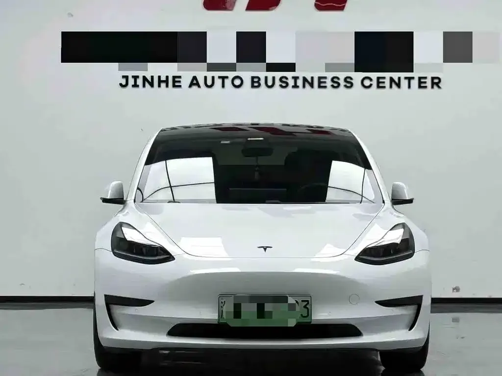 Tesla Model 3 — фото 3