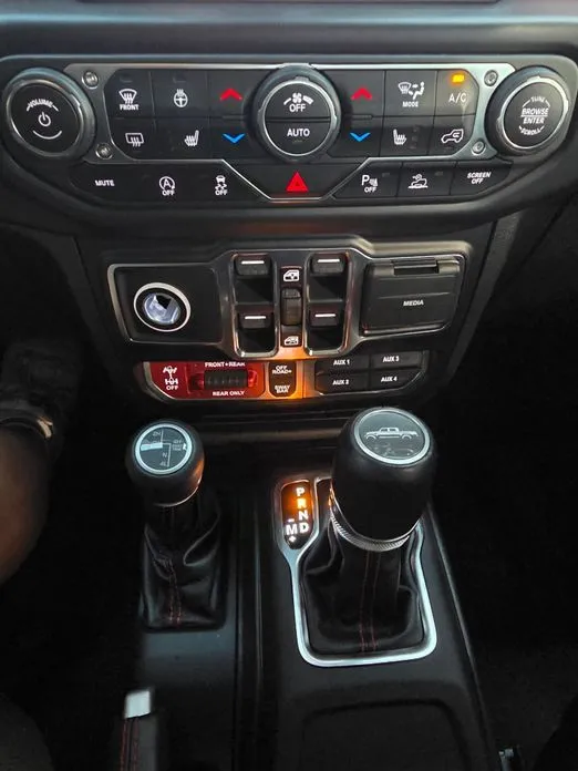 Jeep Gladiator 2021 из KR, фото 3