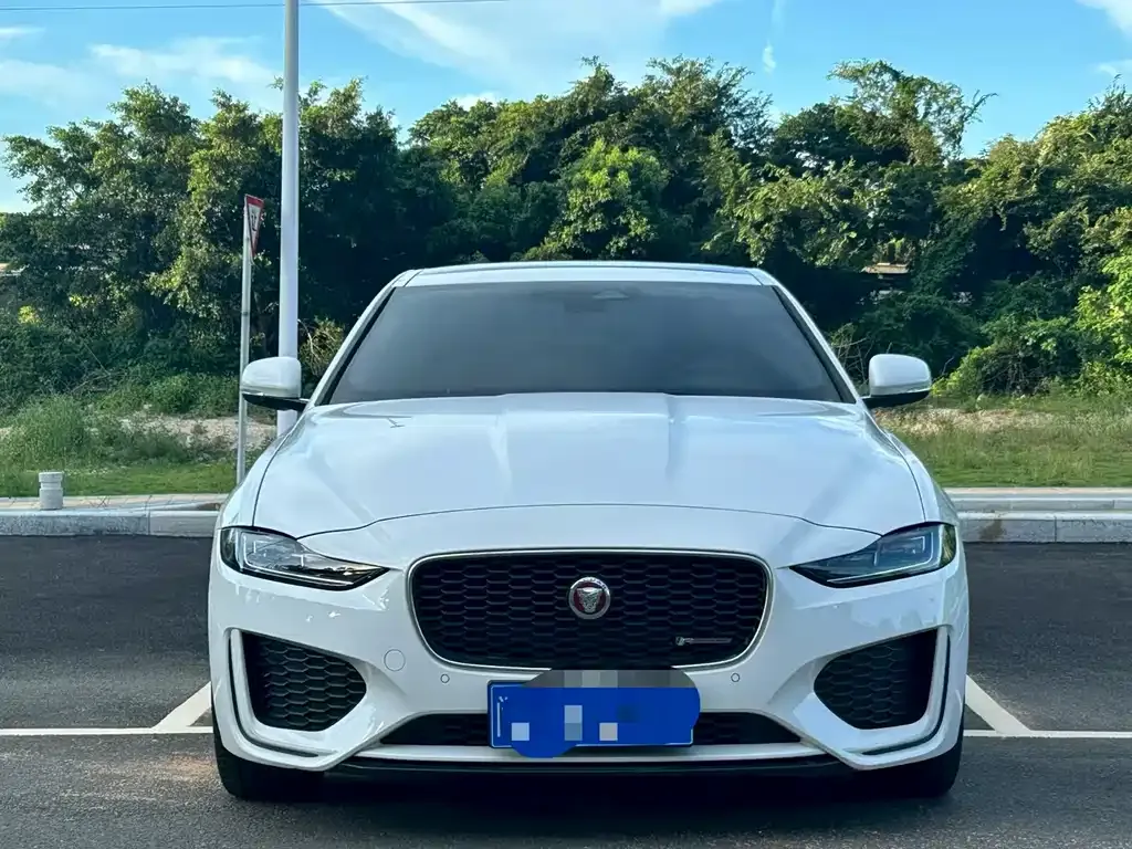 Jaguar XEL — фото 3