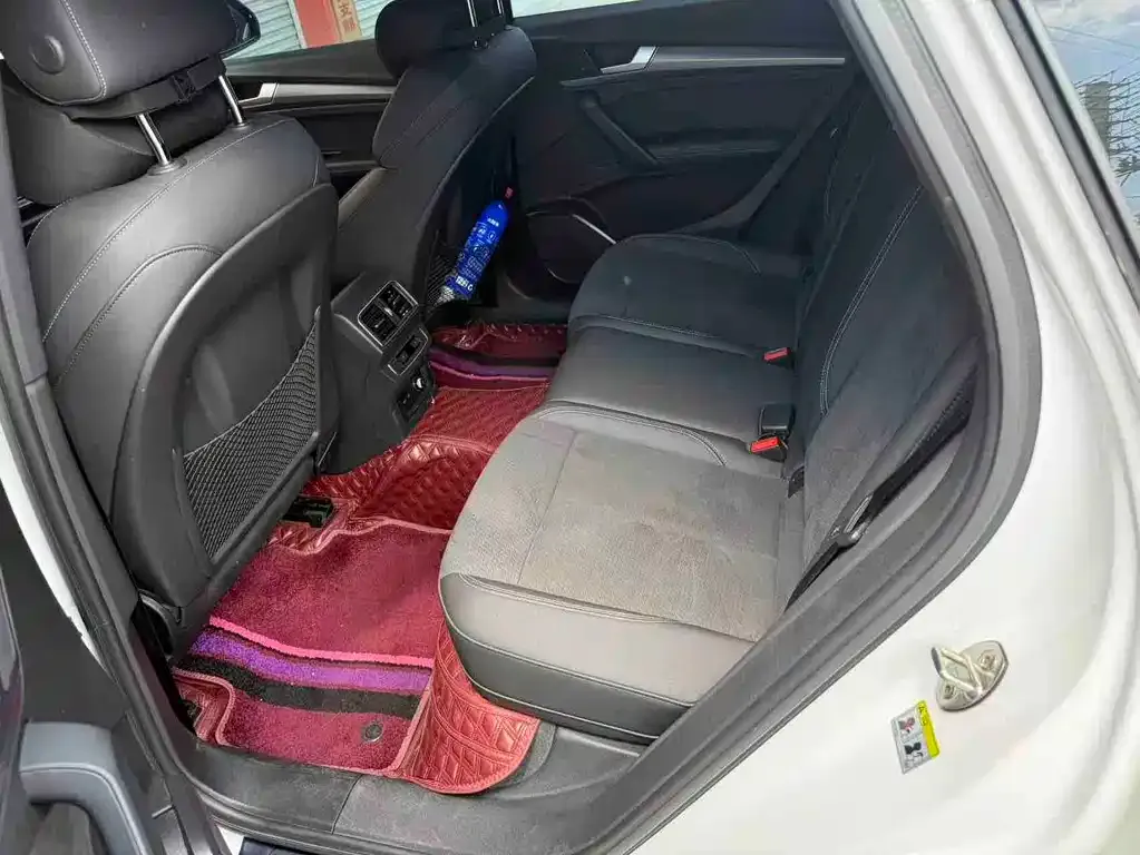 Audi Q5L Sportback — фото 2