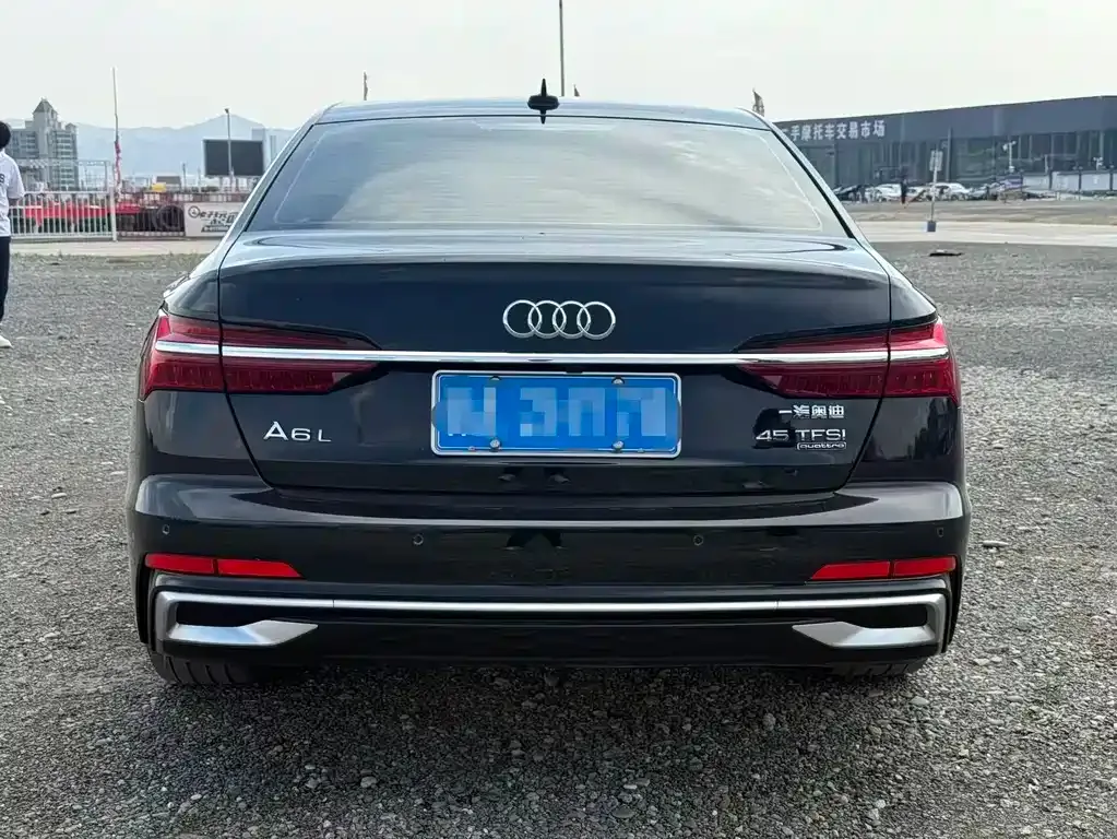 Audi A6L — фото 3