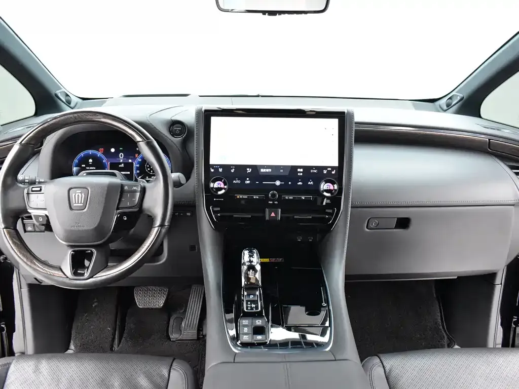 Toyota Vellfire — фото 5