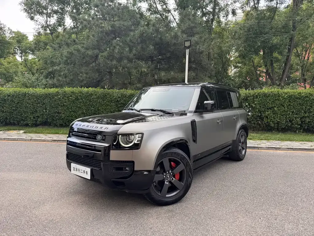 Land Rover Defender — фото 1