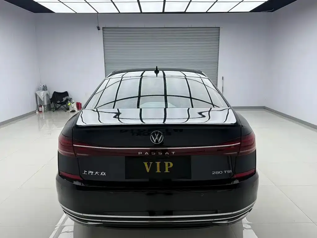 Volkswagen Passat — фото 8