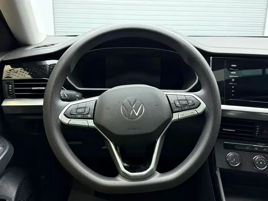 Volkswagen Passat — фото 6
