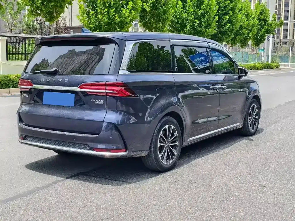 Roewe iMAX8 — фото 9