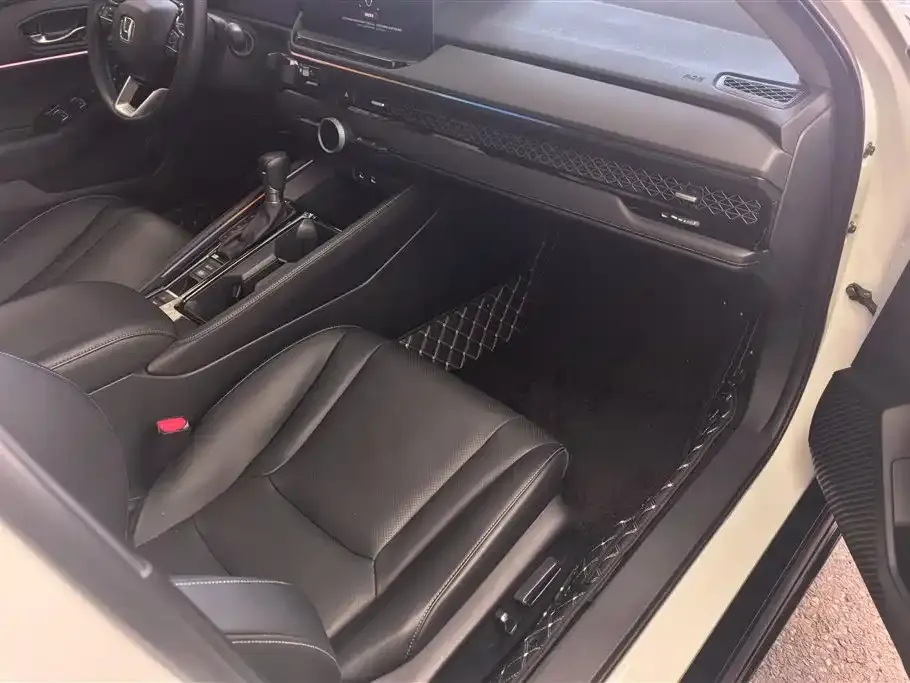 Honda Accord — фото 6