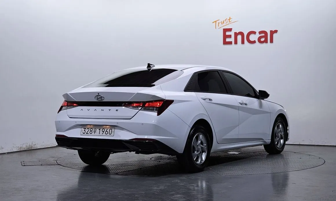Hyundai AVANTE — фото 9