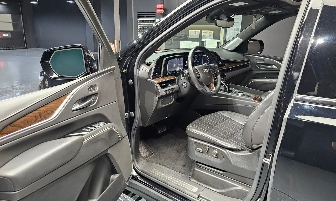 Cadillac Escalade 2022 из KR, фото 7