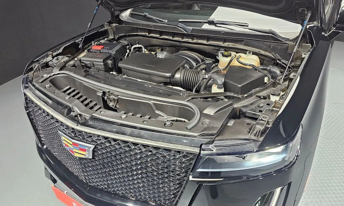 Cadillac Escalade 2022 из KR, фото 10