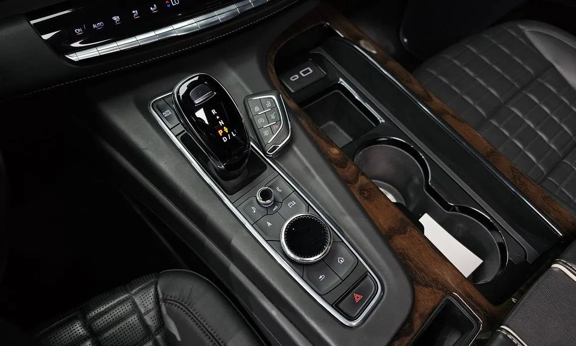 Cadillac Escalade 2022 из KR, фото 8