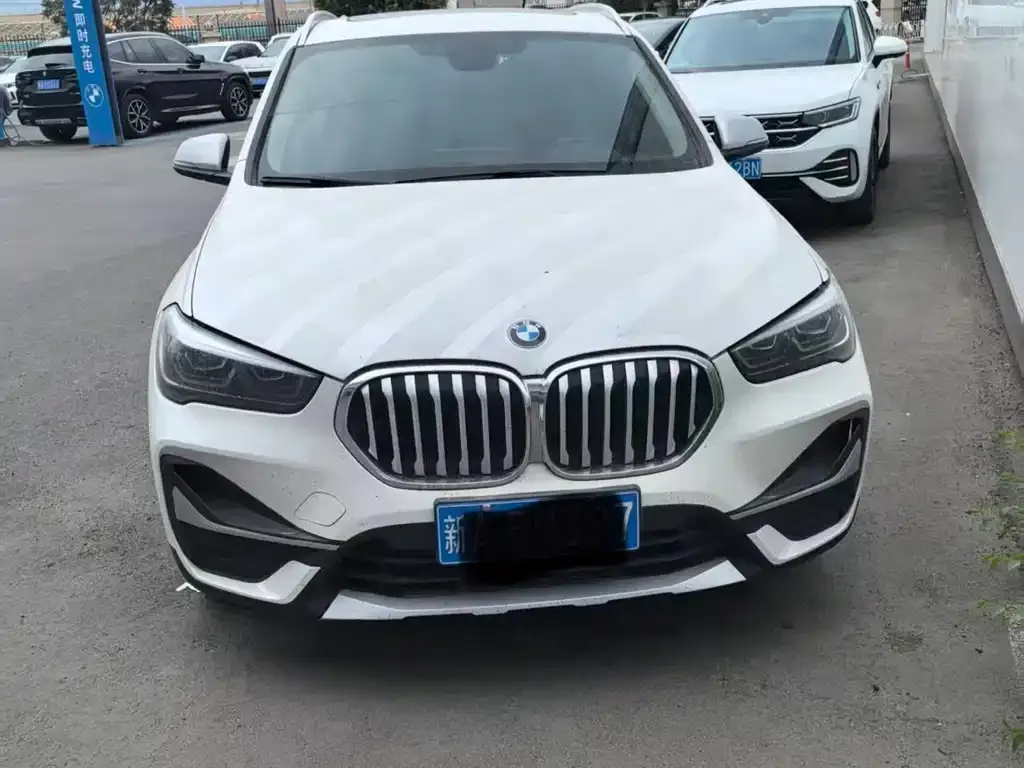 BMW X1 — фото 1