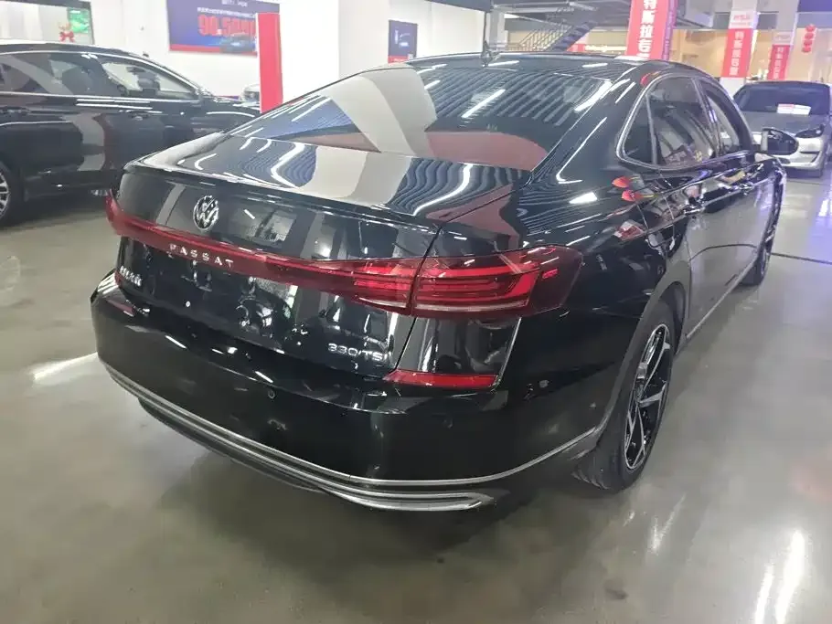 Volkswagen Passat — фото 8