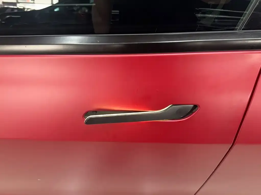 Tesla Model 3 — фото 6