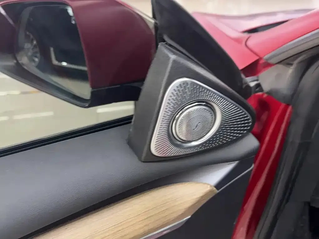 Tesla Model 3 — фото 4