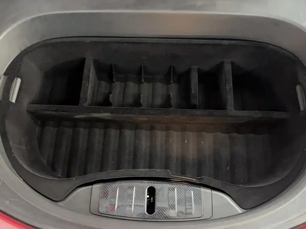 Tesla Model 3 — фото 3