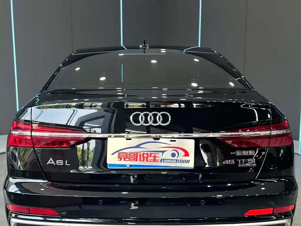 Audi A6L — фото 5