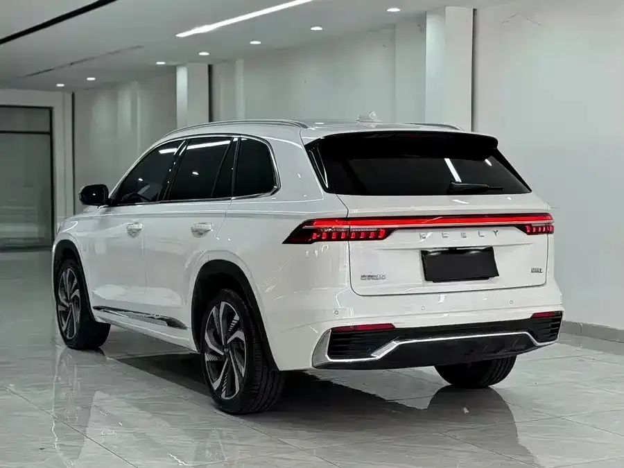 Geely Xingyue L — фото 8