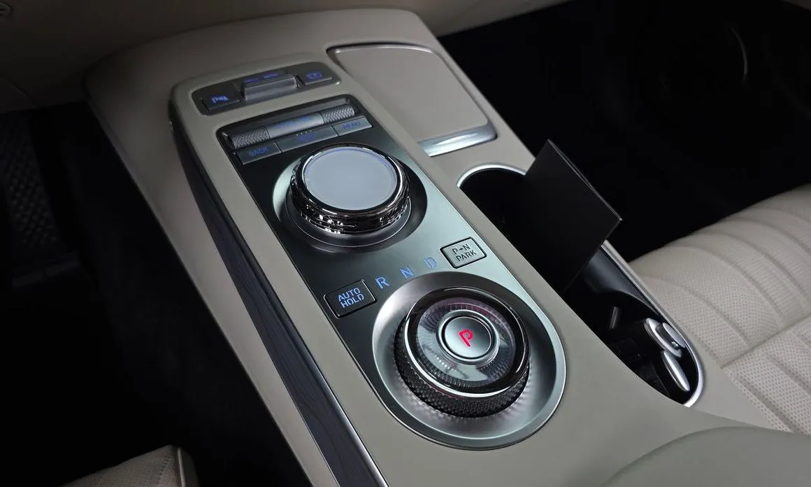 Genesis GV70 — фото 4