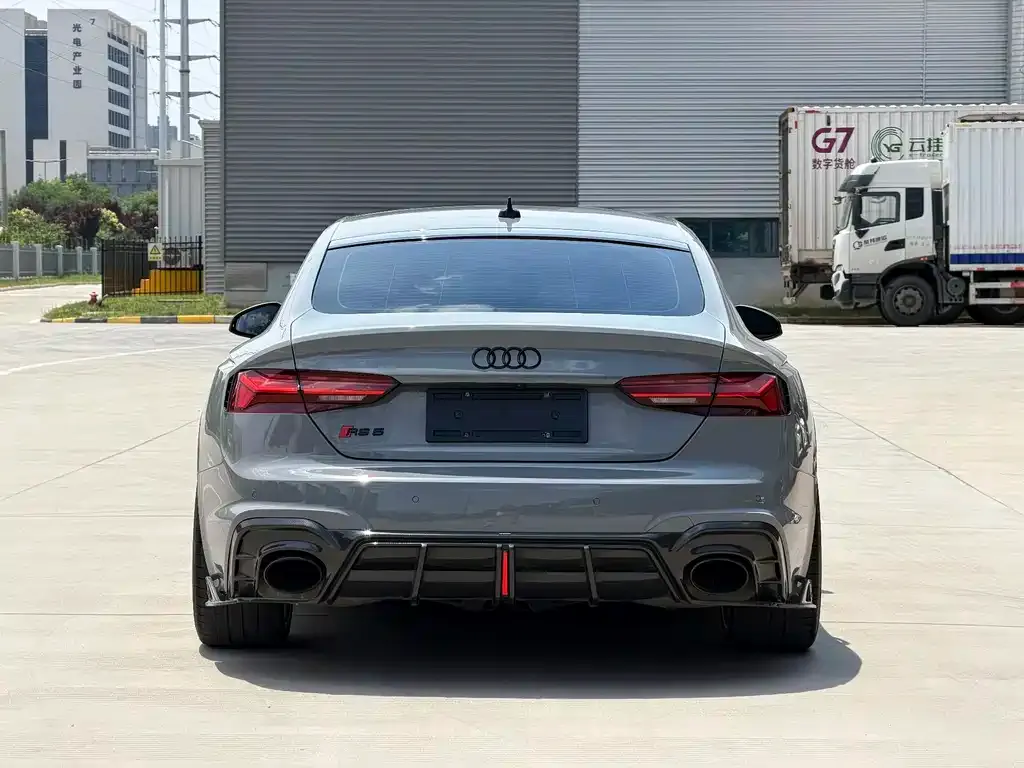 Audi RS 5 2023 из CN, фото 5