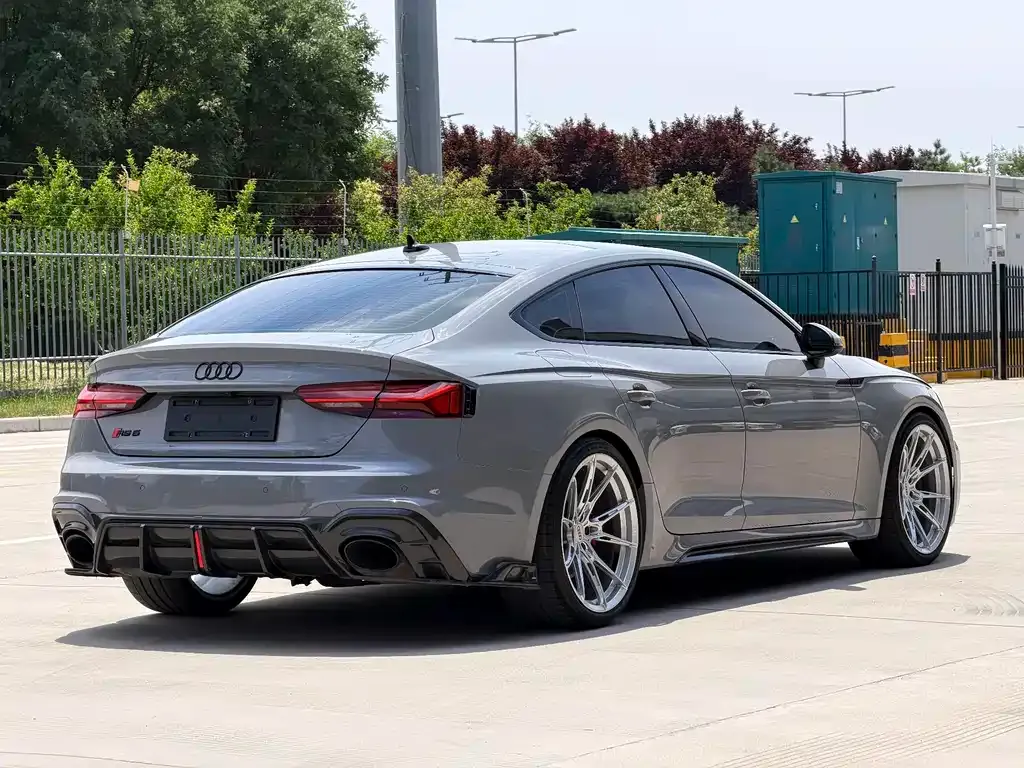 Audi RS 5 2023 из CN, фото 8