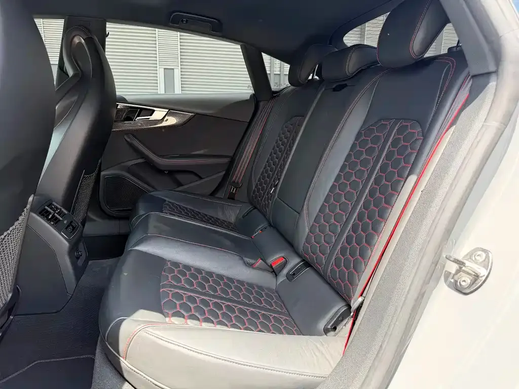 Audi RS 5 2023 из CN, фото 4