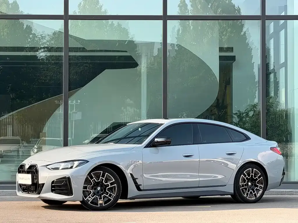 BMW 4 Series — фото 1