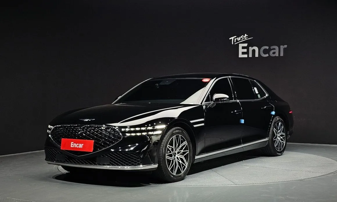 Genesis G90 — фото 1