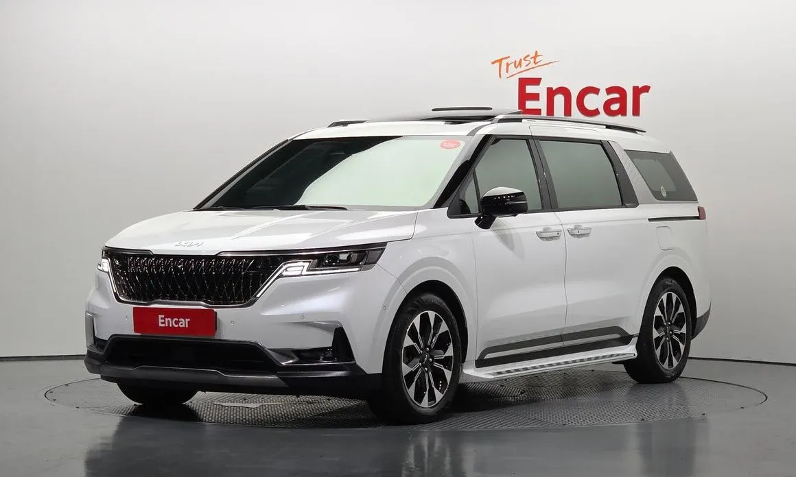 Kia Carnival — фото 1