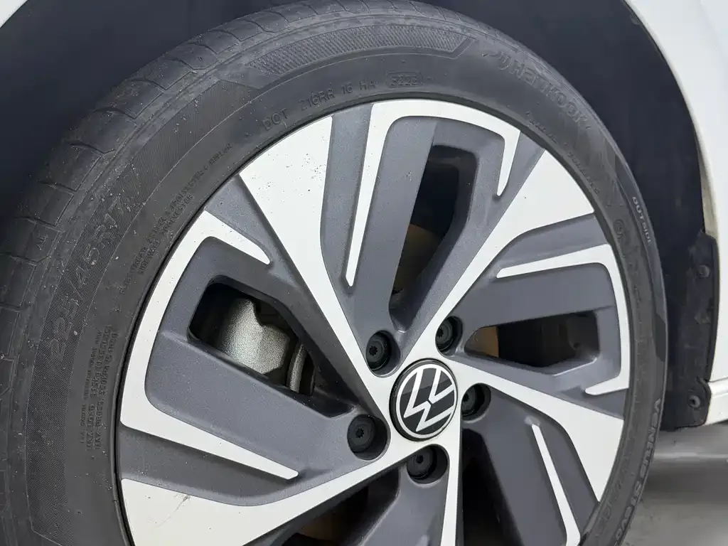 Volkswagen Bora — фото 9