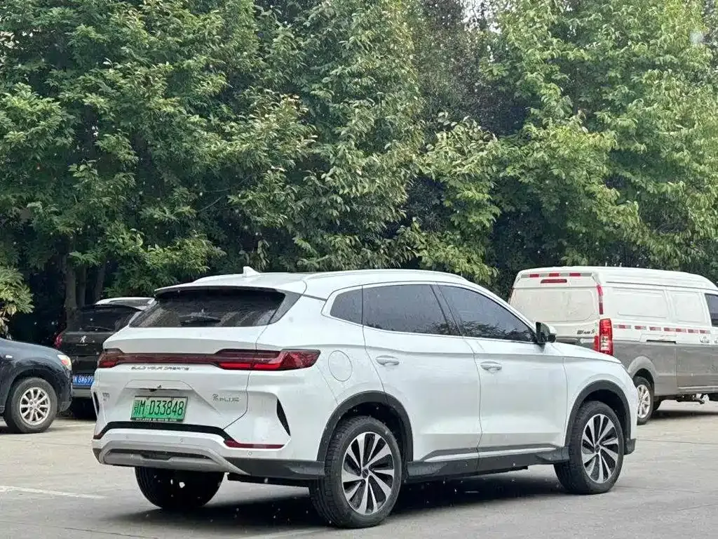 BYD PLUS New Energy — фото 9
