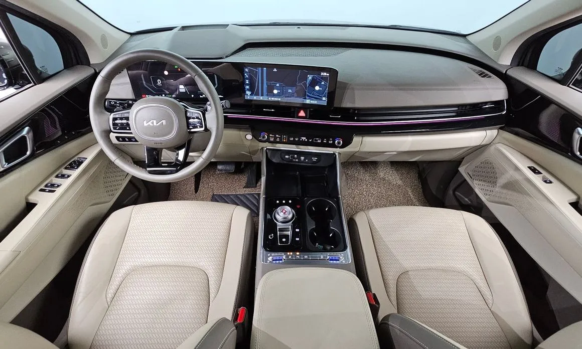 Kia Carnival — фото 10