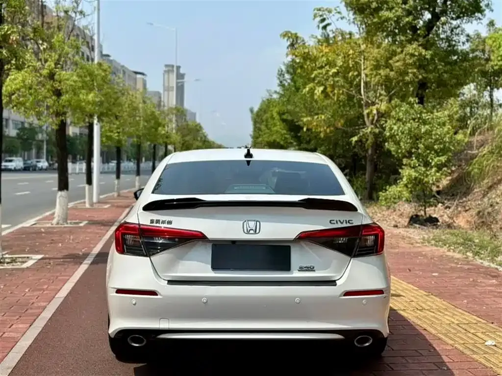 Honda Civic — фото 7
