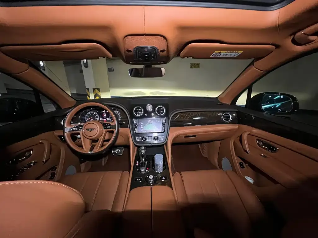 Bentley Bentayga 2022 из CN, фото 4