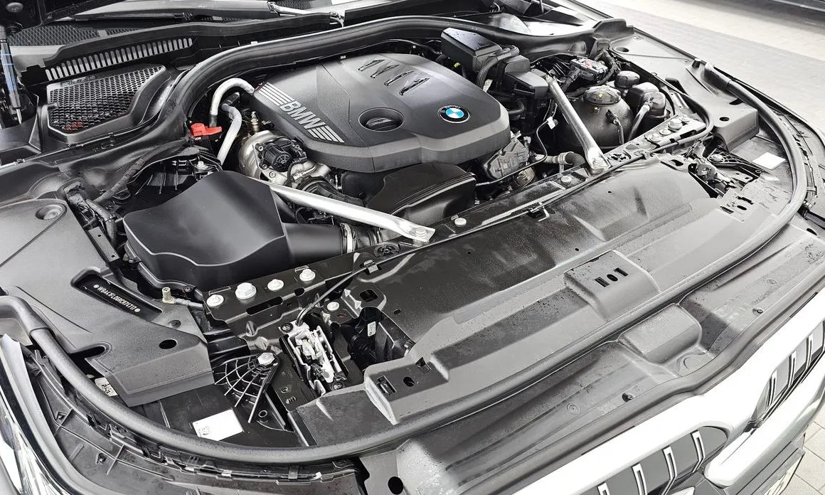 BMW 5-Series 2024 из KR, фото 9