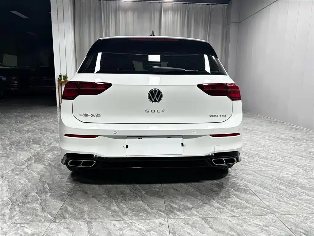 Volkswagen Golf — фото 8
