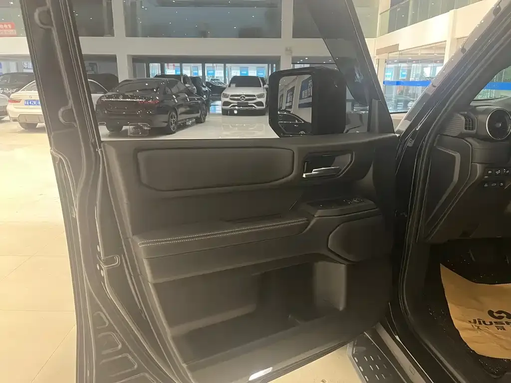 Toyota Prado 2025 из CN, фото 10