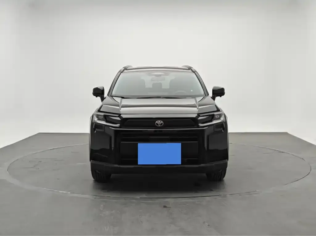 Toyota RAV4 — фото 7