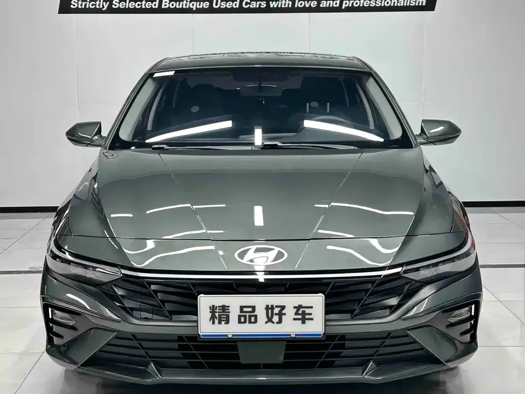Hyundai Elantra — фото 6