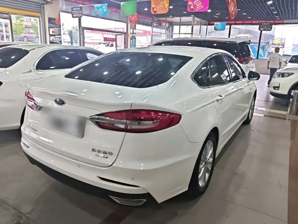 Ford Mondeo — фото 4