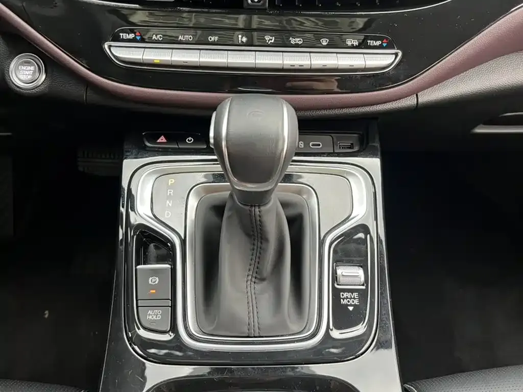 GAC Motor Trumpchi M6 — фото 6