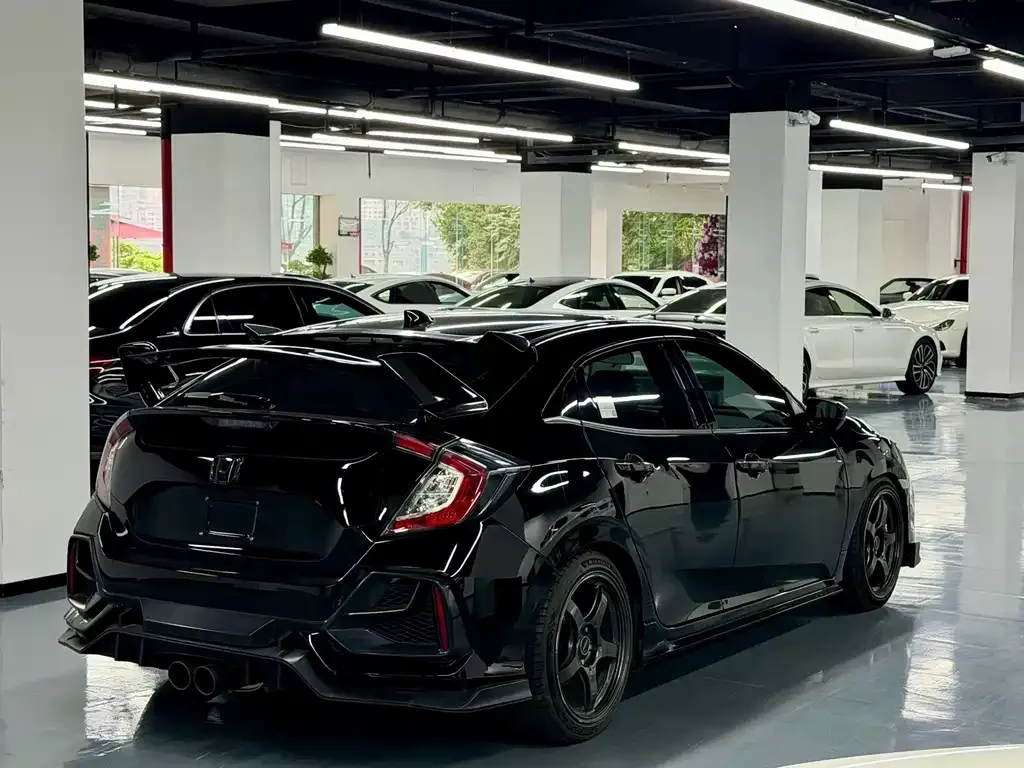 Honda Civic — фото 7