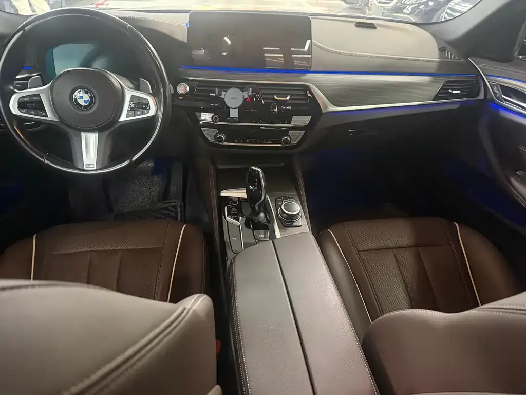 BMW 5 Series — фото 2