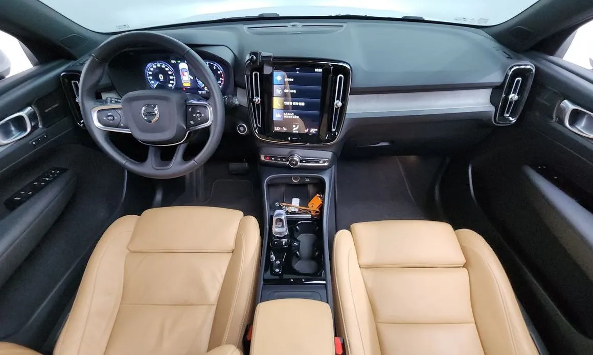 Volvo XC40 2021 из KR, фото 4