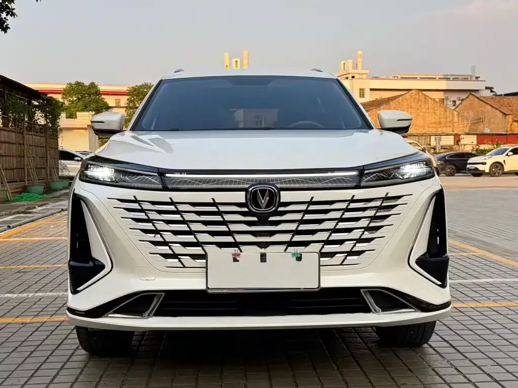 Changan CS75PLUS — фото 8