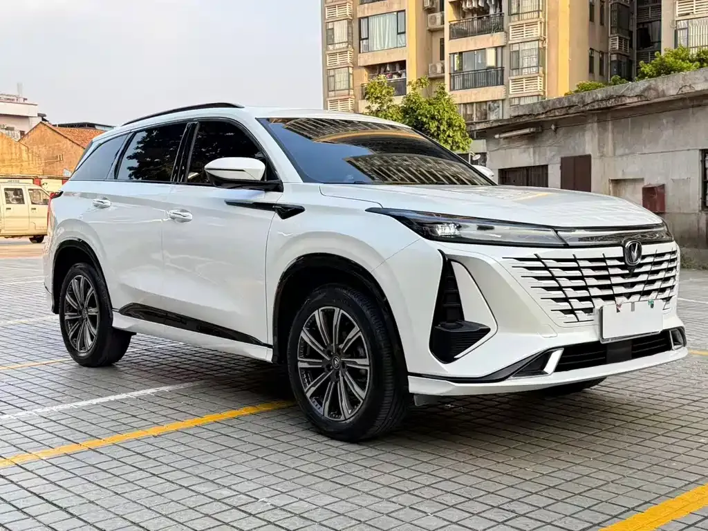 Changan CS75PLUS — фото 10