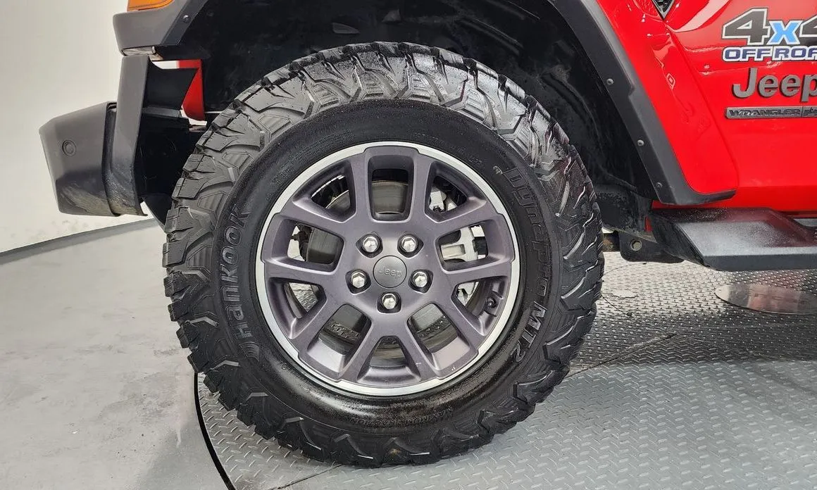 Jeep Wrangler — фото 8