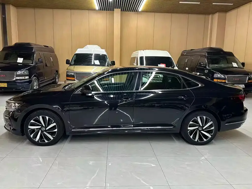 Volkswagen Passat — фото 4