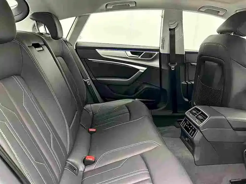 Audi A7 — фото 5